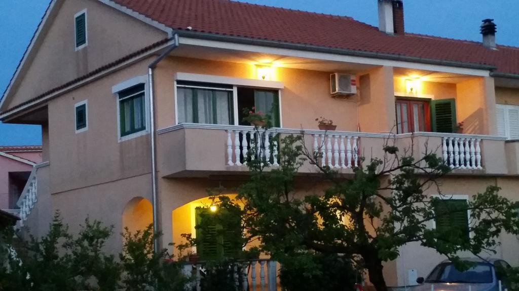 Apartments Dano Sukošan Esterno foto
